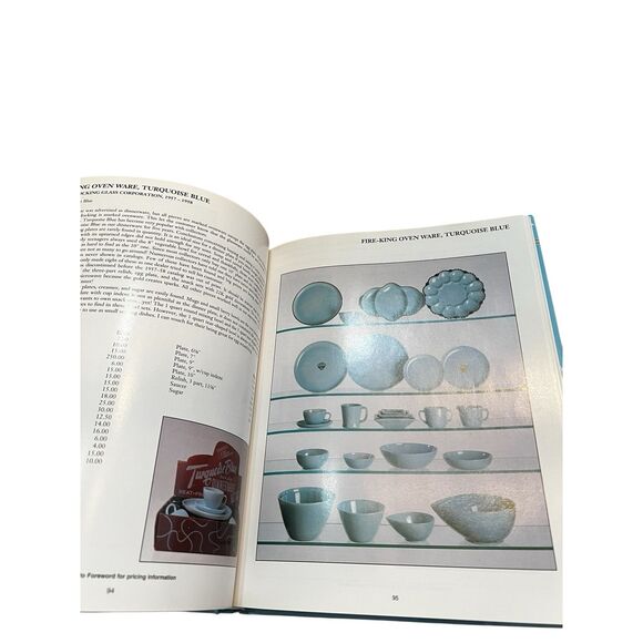 Collectible Glassware from the 40's, 50's, 60's: An Illustrated Value Guide - Picture 6 of 6